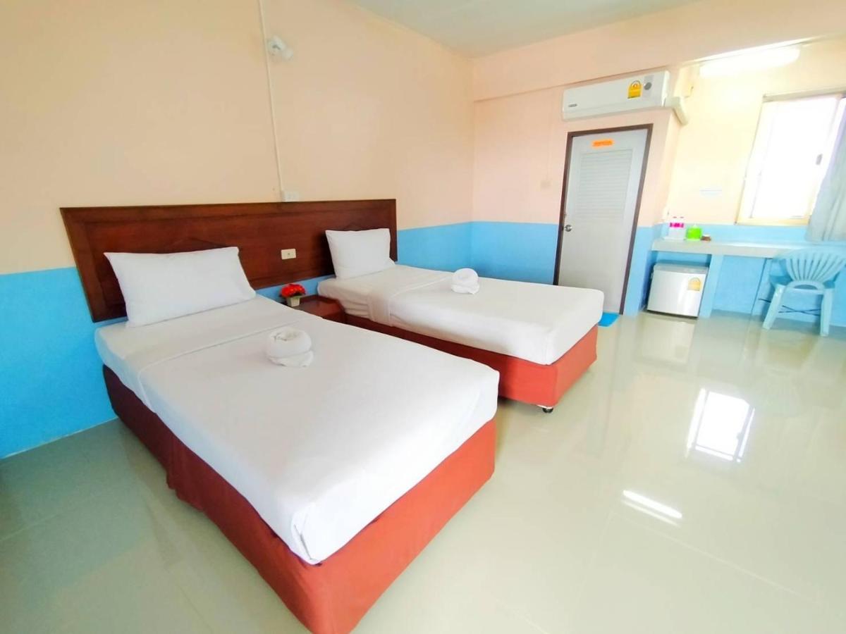 Station Hotel Trang Exterior foto